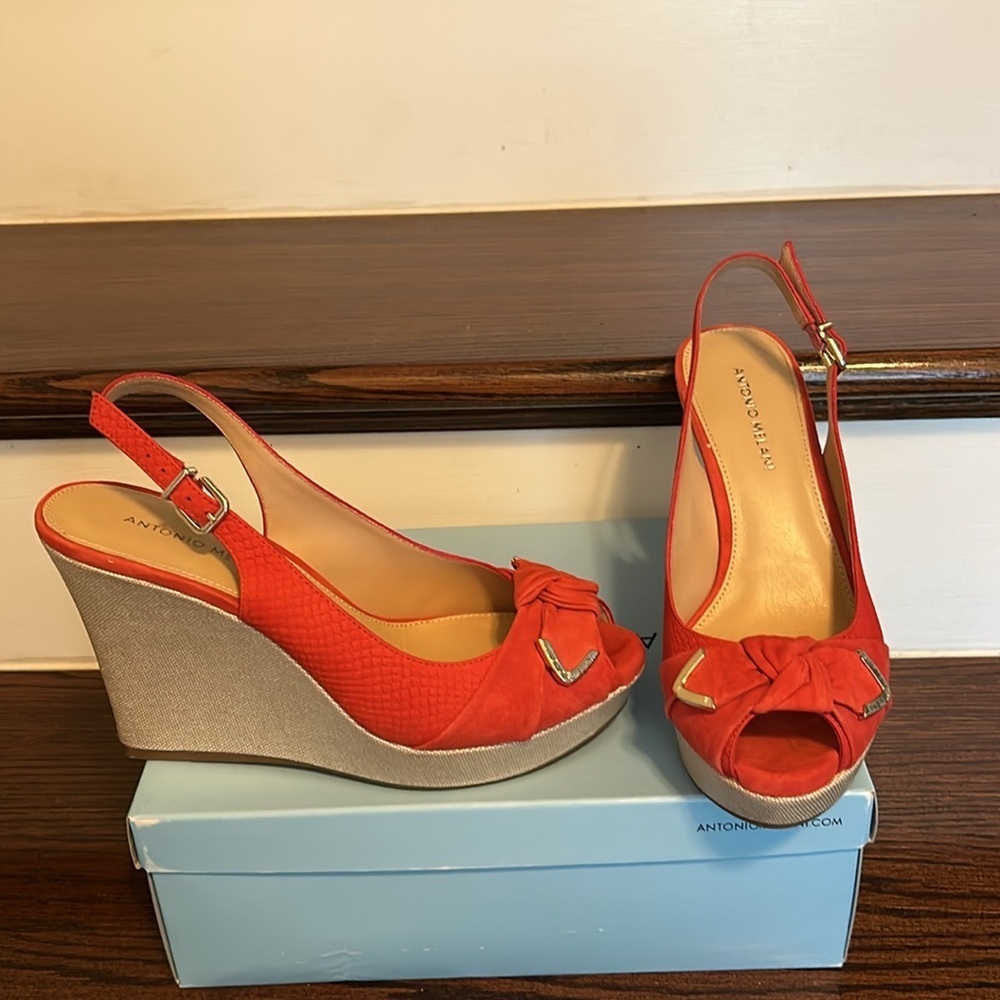 ANTONIO MELANI Coral-Red Suede Knot Peep-Toe Wedge Sandals